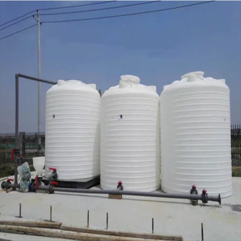 PE水箱厂供应重庆地区环保10吨PE水箱 10立方PE水箱图片