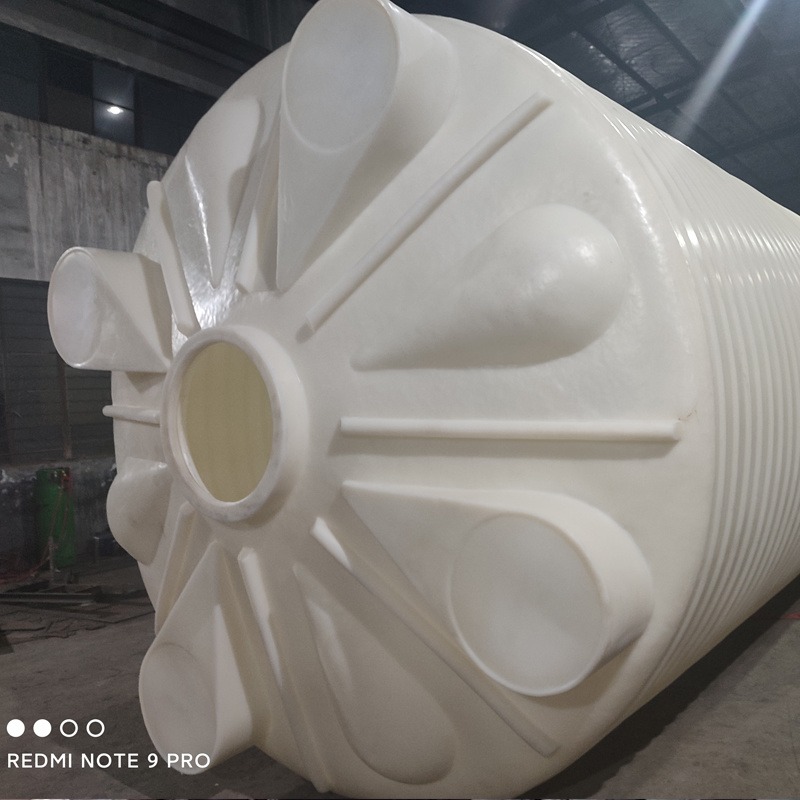 50吨塑料化工桶防腐蚀 50立方氯化钠储罐容量大 生产线设备配套