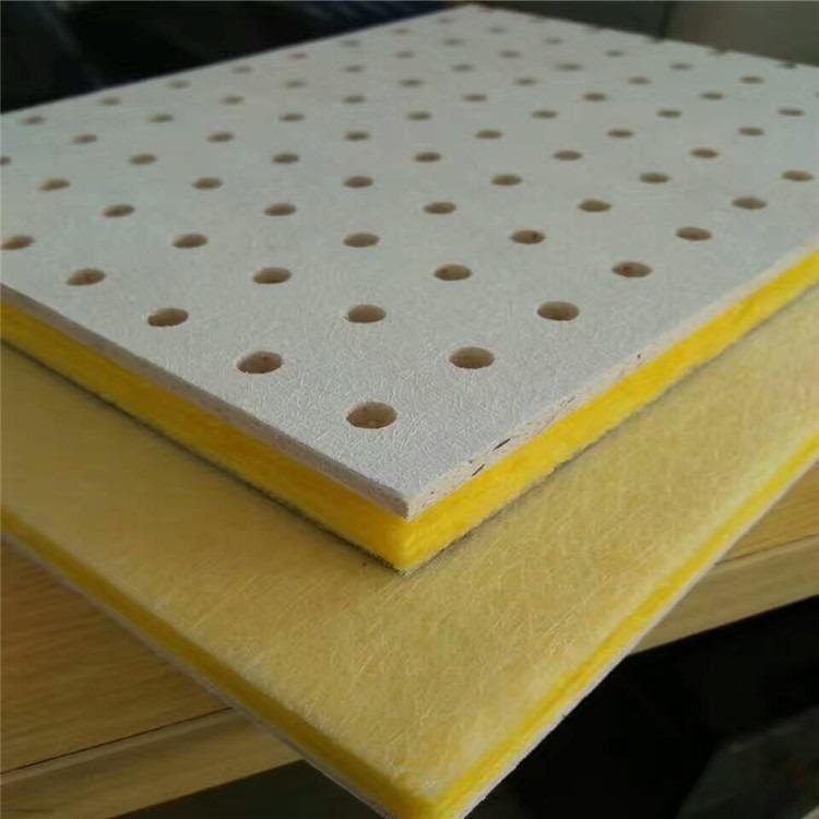 生产穿孔石膏复合板厂家 硅酸挂复合穿孔板 欧沃斯厂家价格
