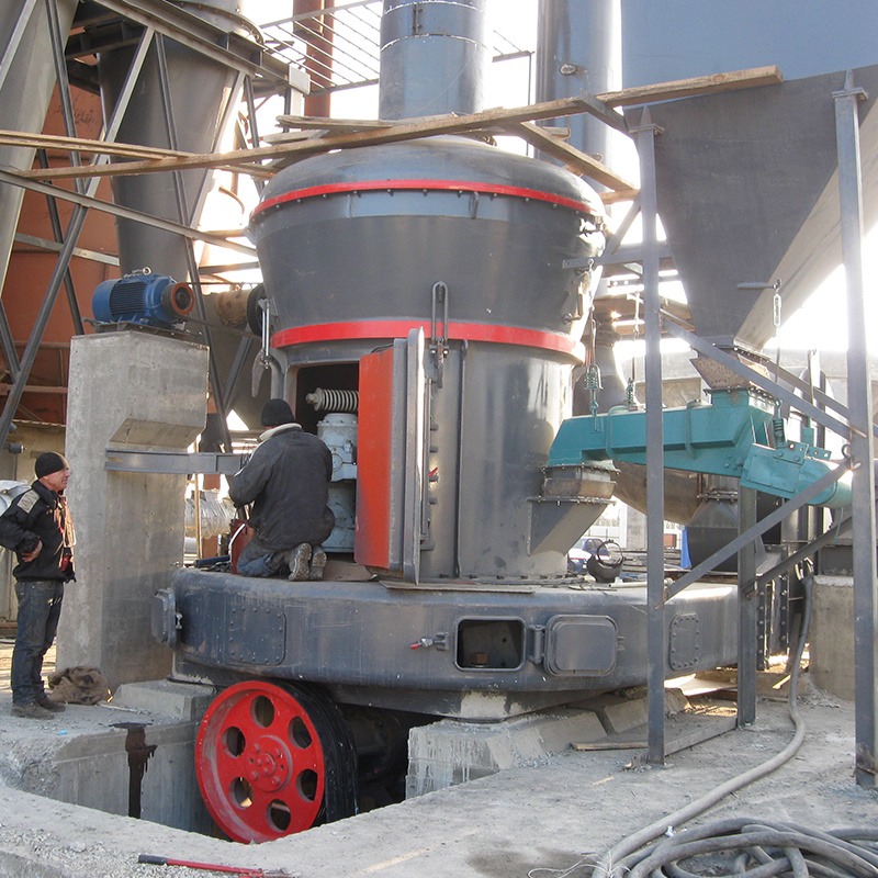 回转窑石灰生产线 上海世邦加工磨石灰石磨粉机 火山岩粉磨设备