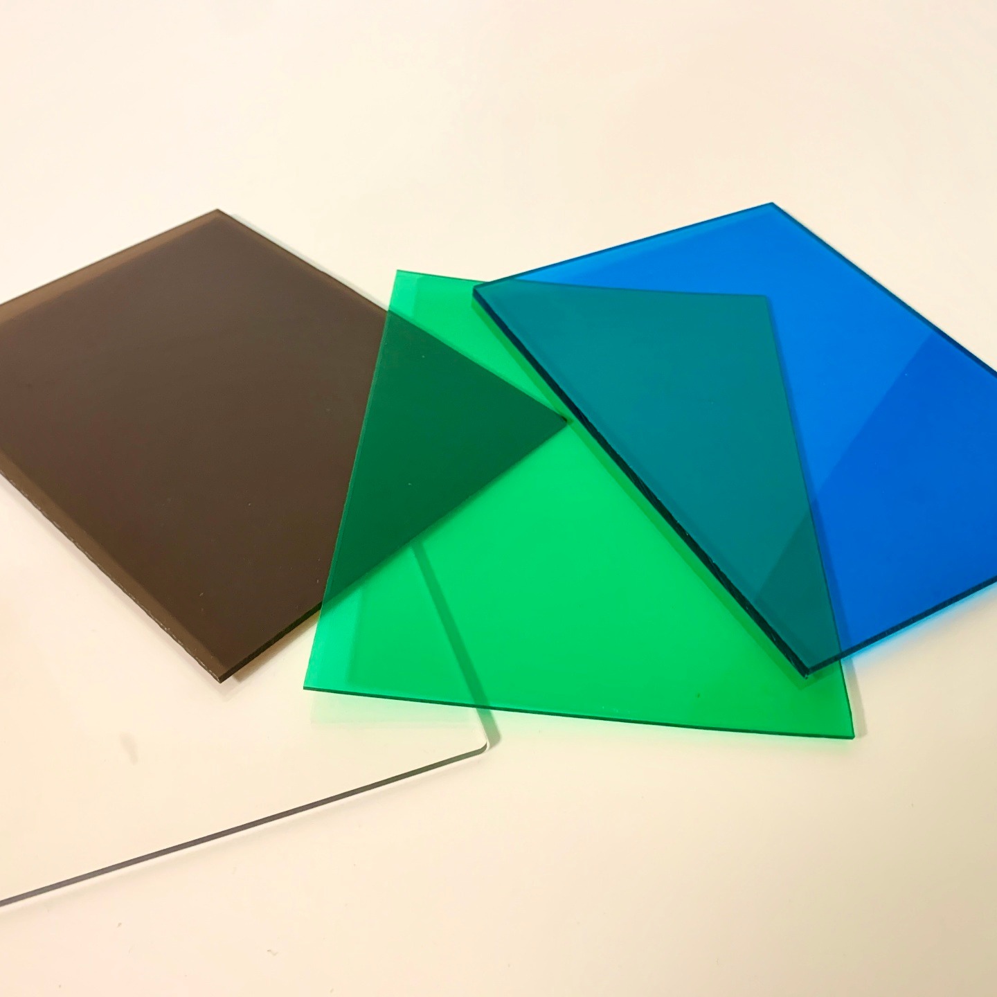 湖蓝色双层PC阳光板 别墅洋房挡板塑料板 阳光板生产厂家