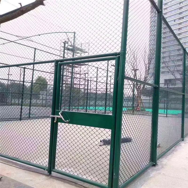 定制运动场围栏网厂家 定制篮球场围网 绿色其他颜色定制球场围网峰尚安图片
