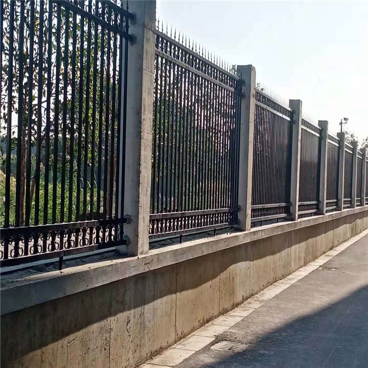贵州贵阳 高品质建筑围栏  小区铁艺护栏  校区造型防护栏  厂家定制