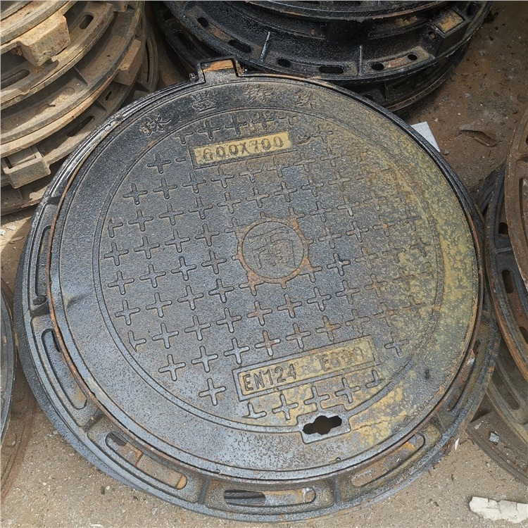 铸铁隐型井盖 600600 过道通用 D400承重40吨 开县球墨铸铁排气盖板