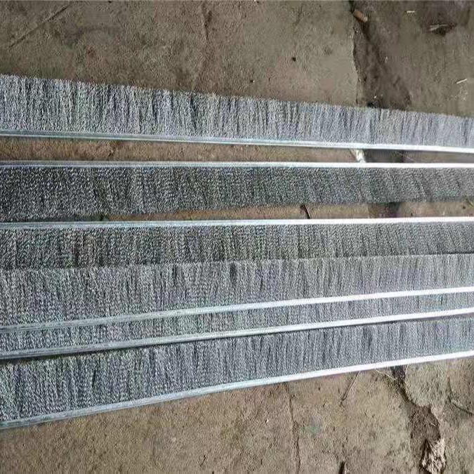 迈诚刷业厂家提供多种条刷扶梯条刷尼龙条刷工业条刷