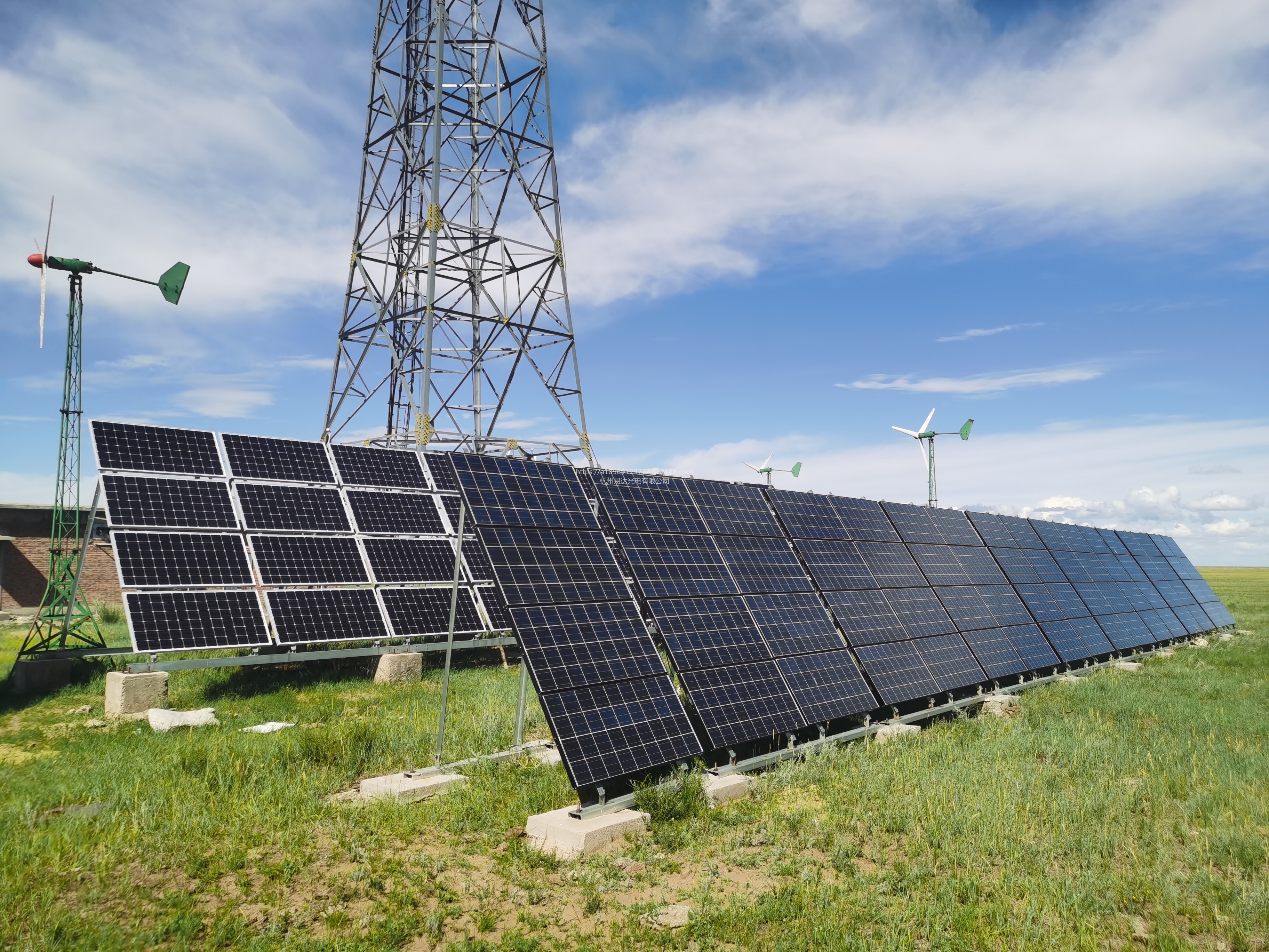 延吉太阳能发电野外林业光伏发电单晶硅光伏板水利监控太阳能充电控制器