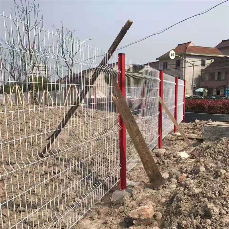 桃型柱护栏小区别墅安全铁丝网 学校围栏浸塑养殖网峰尚安