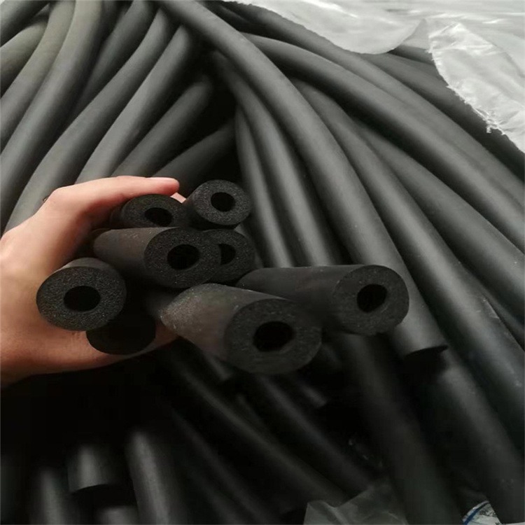 厂家生产空调管道橡塑海绵管 b1级dn100柔性泡沫复合铝箔橡塑管