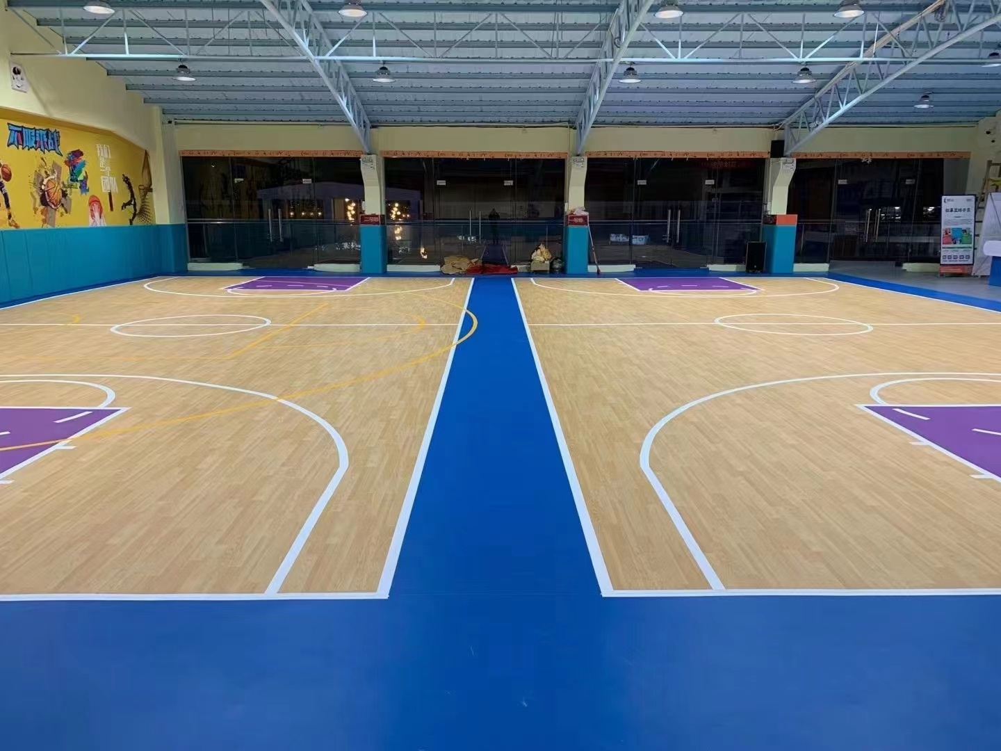 昆明专业室内篮球场运动地胶，商用耐磨羽毛球乒乓球场pvc塑胶地板地垫，运动地板，曼纳奇PVC运动地板示例图9